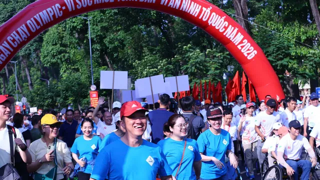 Tưng bừng Ngày chạy Olympic tại TPHCM, thu hút hơn 6.000 người tham dự