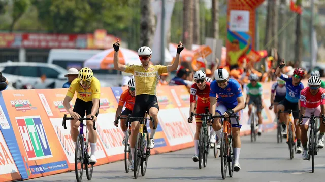 Anton Popov mang về chiến thắng lịch sử chặng 6 cho xe đạp Thanh Hóa tại Cúp Truyền hình TP.HCM 2026