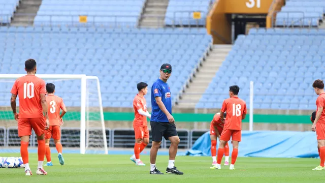 Đội tuyển Việt Nam rà soát lực lượng trước trận đấu tập đầu tiên tại Hàn Quốc
