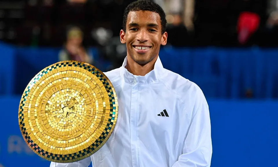 Bảo vệ thành công ngôi vô địch Montpellier, Auger-Aliassime xô đổ kỷ lục của huyền thoại Milos Raonic